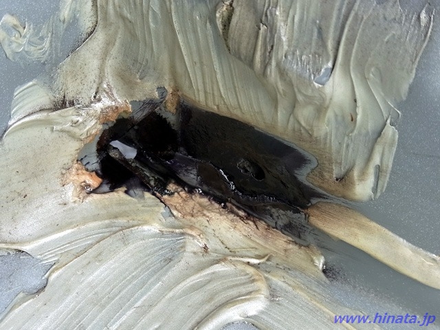 助手席側後部座席足元部分