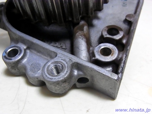 ウォーターポンプ歯車側