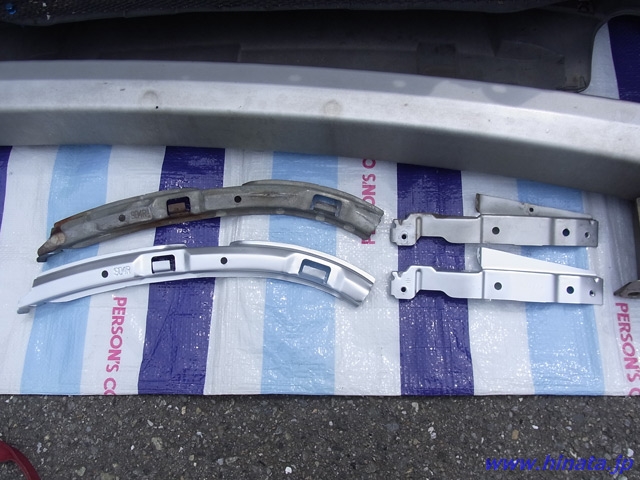 新旧スティフナーとステー