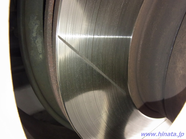 レコード盤状摩耗を起こしたリアブレーキローター