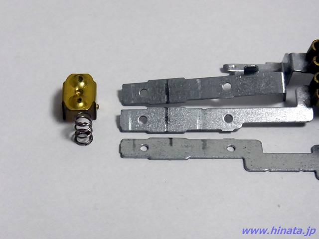 スイッチ部分の金属板損傷状況