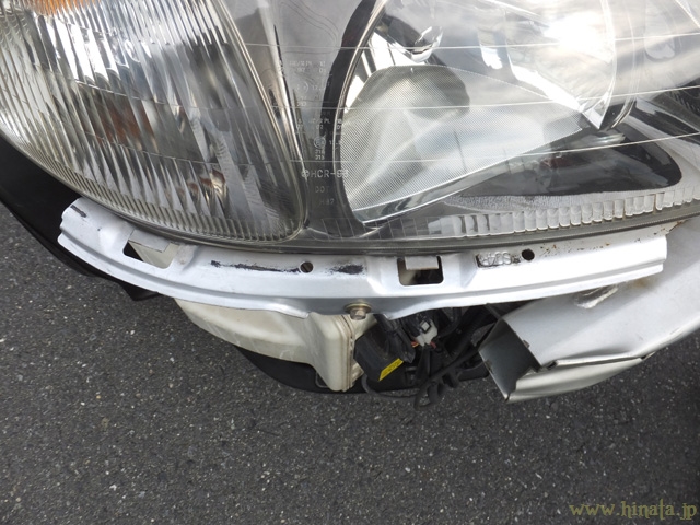 正常な右側スティフナーとステー