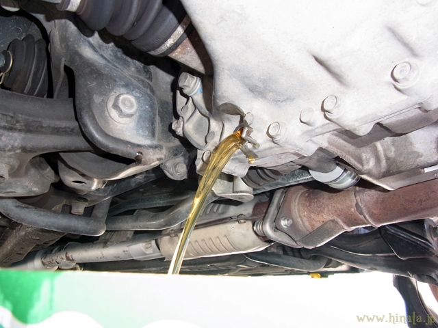 ミッションオイルを抜く