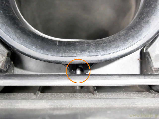 エアクリーナーケースの内部