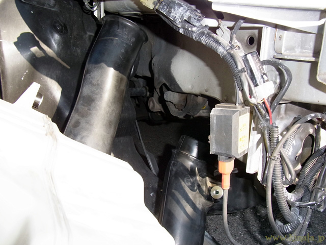 レゾネーターチャンバーを装着中