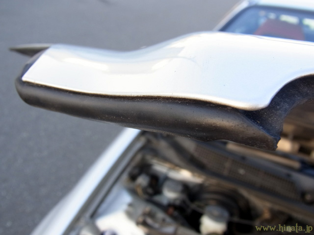 装着された新品のシールラバー