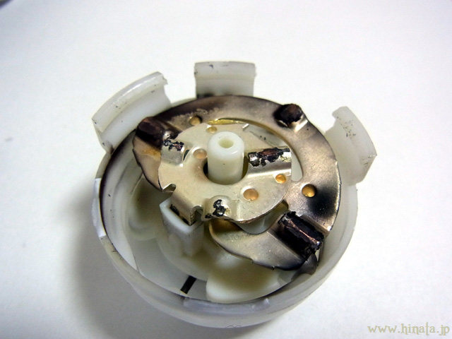 白いケース内面