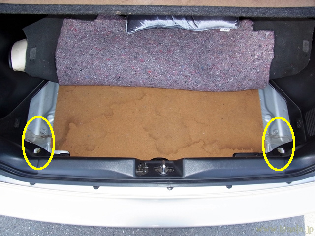 リアパフォーマンスロッドの固定ボルト