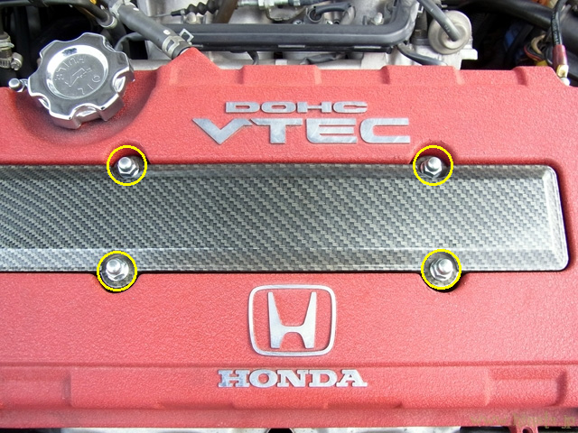 プラグコードカバーを開ける