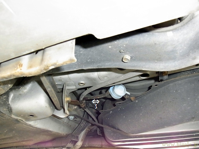 ガソリン蒸気の吸引口