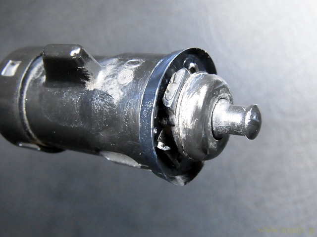 新しいシールにはシリコングリスも塗布