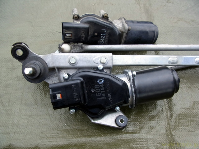 新品モーターを装着