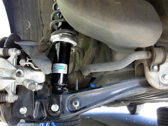 リア用ビル足を装着