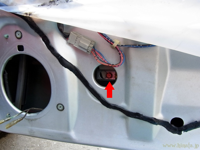 窓ガラス装着用ボルト左