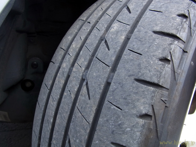 フロントタイヤの摩耗状況