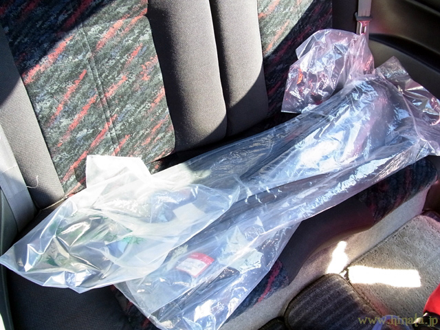 ガラスランチャンネルの梱包状態