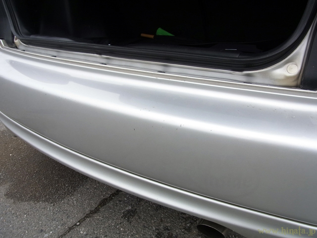 リアバンパーの傷その1