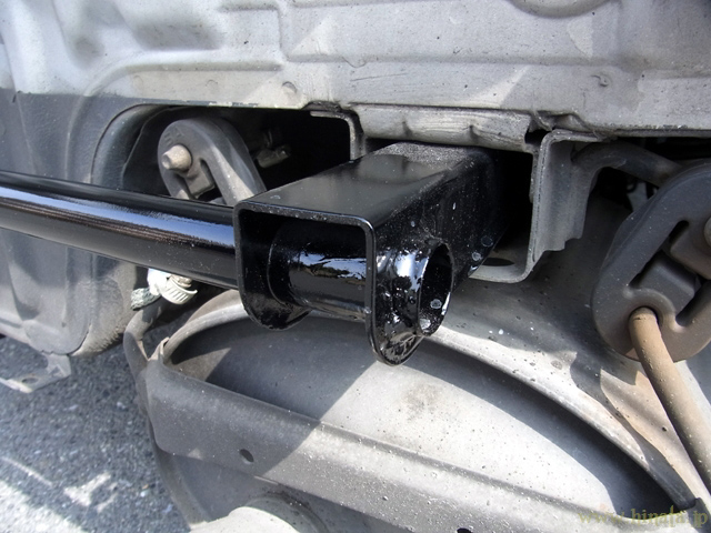 リアパフォーマンスロッド右側