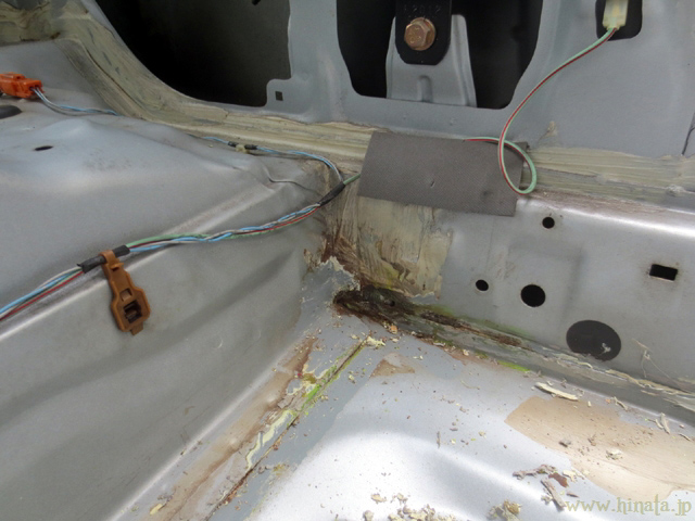 フロア部左側の腐食