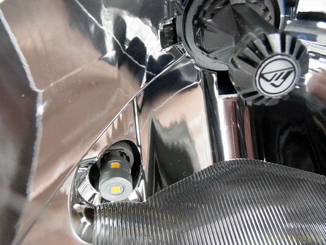 LEDヘッドライト