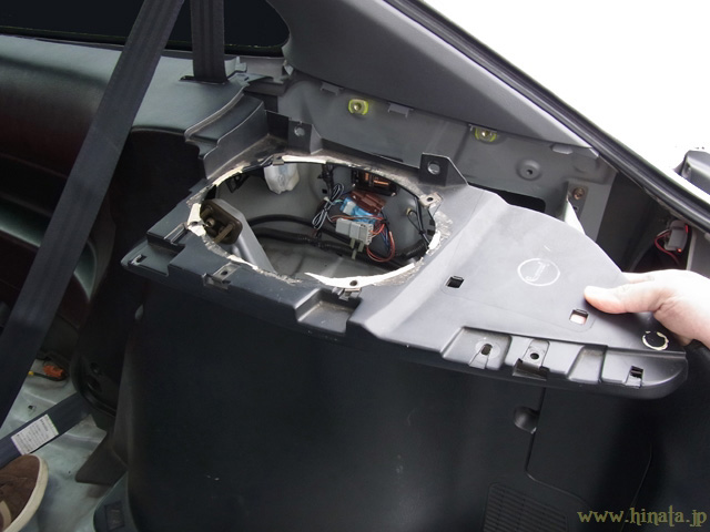 外れていく内装