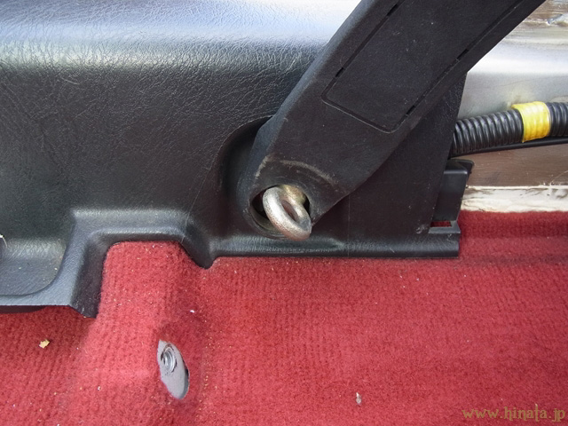 アンカーボルトを外す