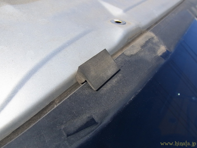 リヤーウインドシールドスペーサー