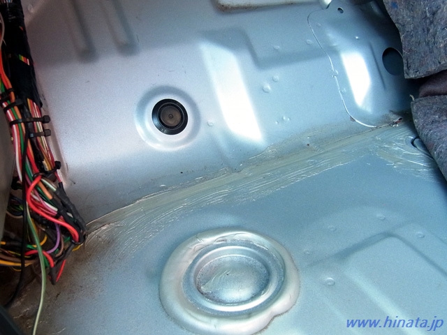 助手席側足元部分