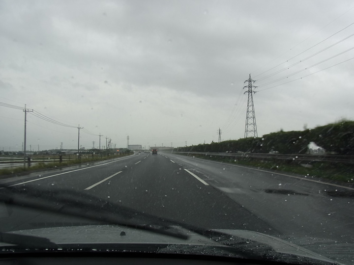 雨の東北道