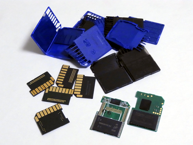 破壊したSD(HC)カードたち