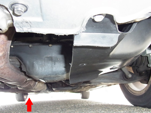 吊りゴムを交換した後のサブサイレンサーの高さ