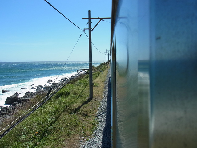 白波が美しい海岸線