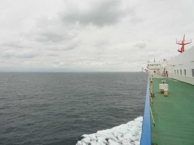 デッキに出てみる