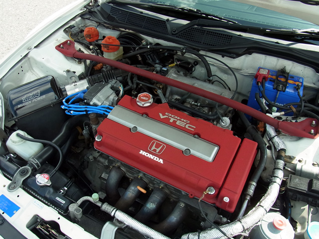 B16B新品ヘッドカバー