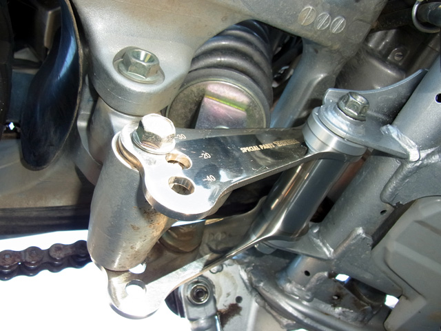 ローダウンリンク装着完了