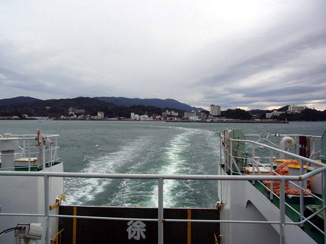 鳥羽港を出航
