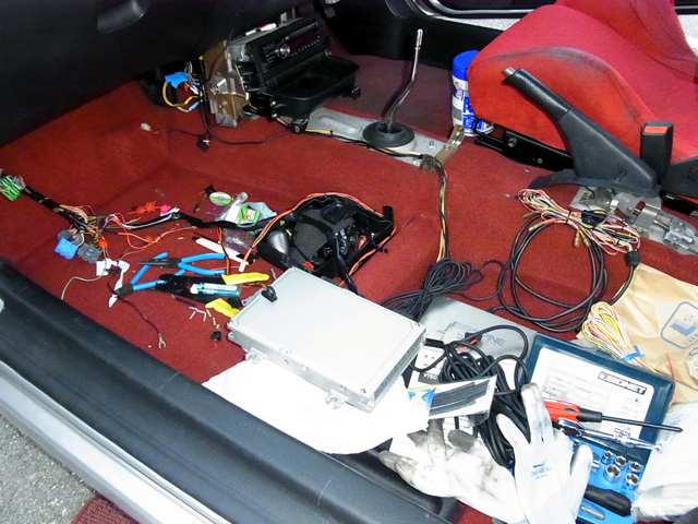 ナビの設置作業