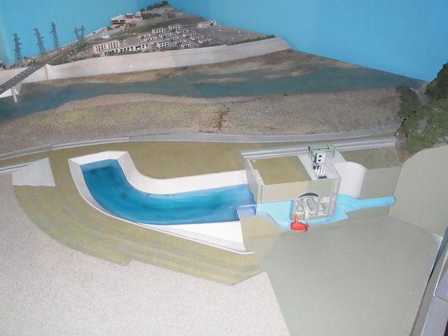 佐久間第二発電所の模型