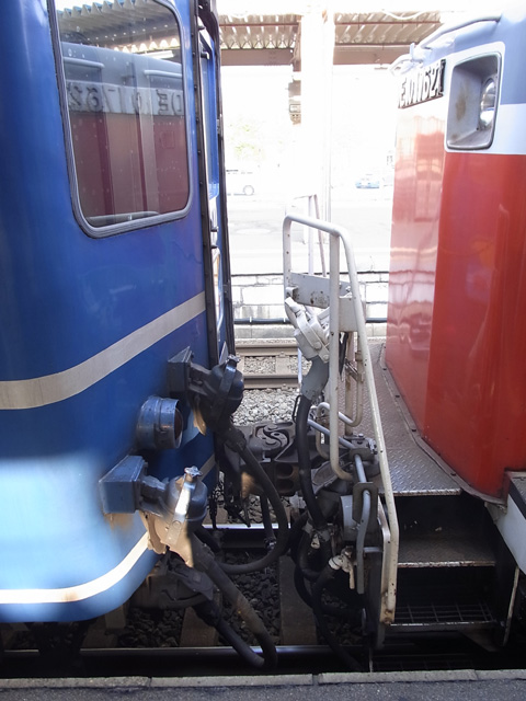 快速海峡の機関車と客車