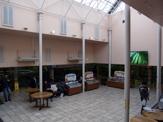 シャトレーゼ白州工場