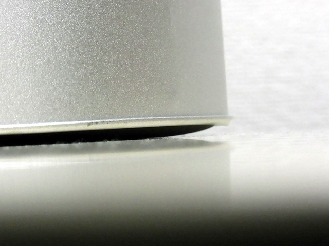 底蓋が歪んだ貯金箱