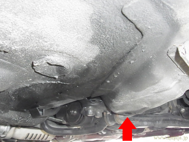 右側フロントサイドアウトリガー