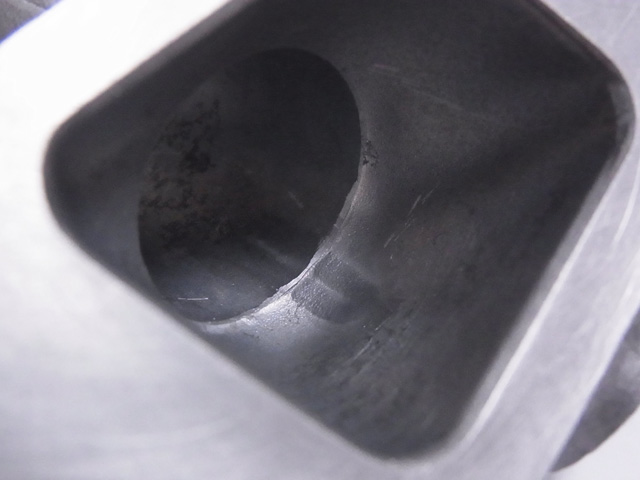 アウトレットカバー内部その1