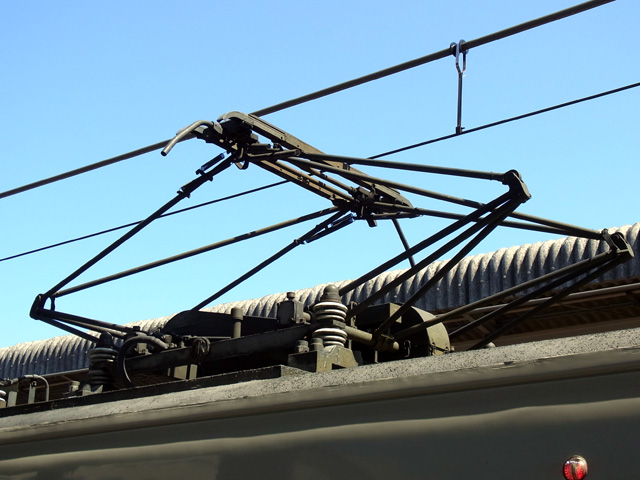 PS16I形パンタグラフ