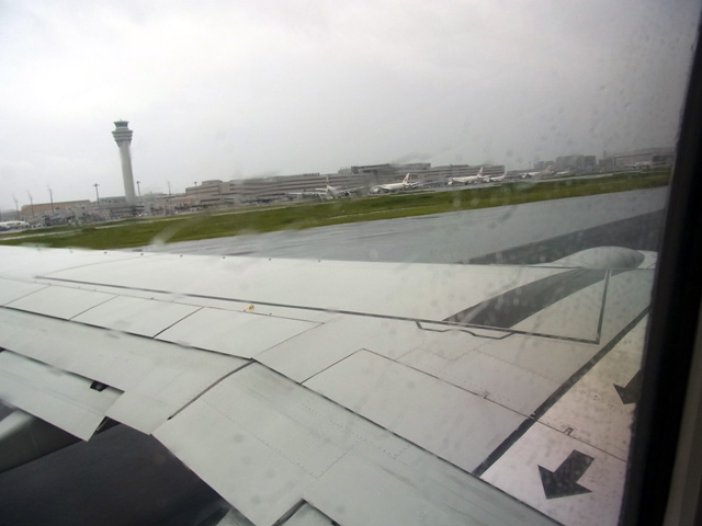 ようやく離陸開始