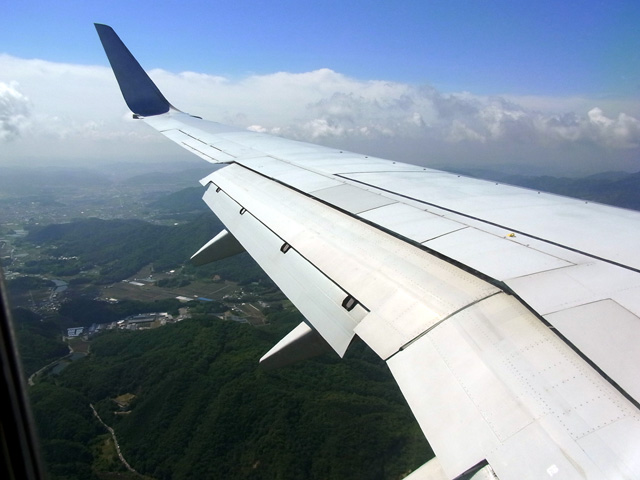岡山空港に向けて降下