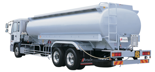 前1軸・後2軸タイプの大型トラック