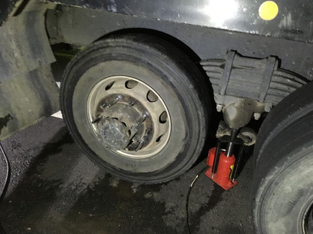 ダブルタイヤの内側タイヤ