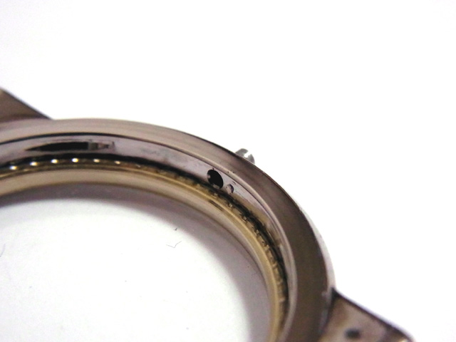 縁の汚れも除去