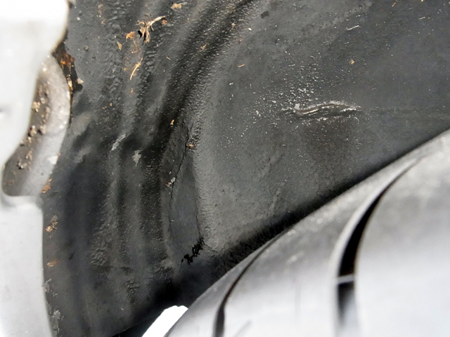 清掃後のホイールハウス後側